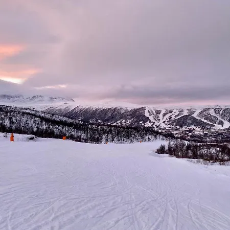 Hakkesetstolen Fjellstugu
