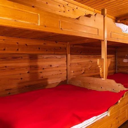 Hakkesetstolen Fjellstugu *